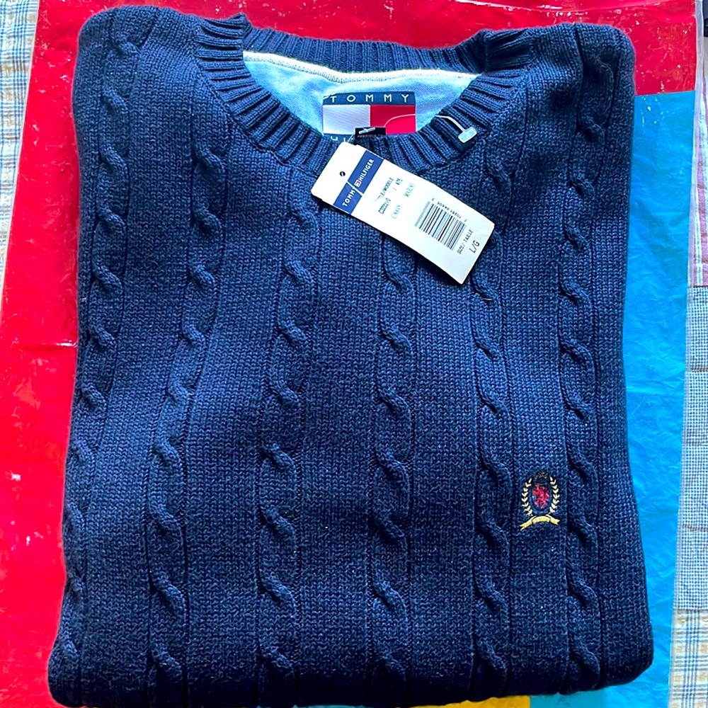 NWT Tommy Hilfiger Cable Knit Crew Neck Sweater US L
